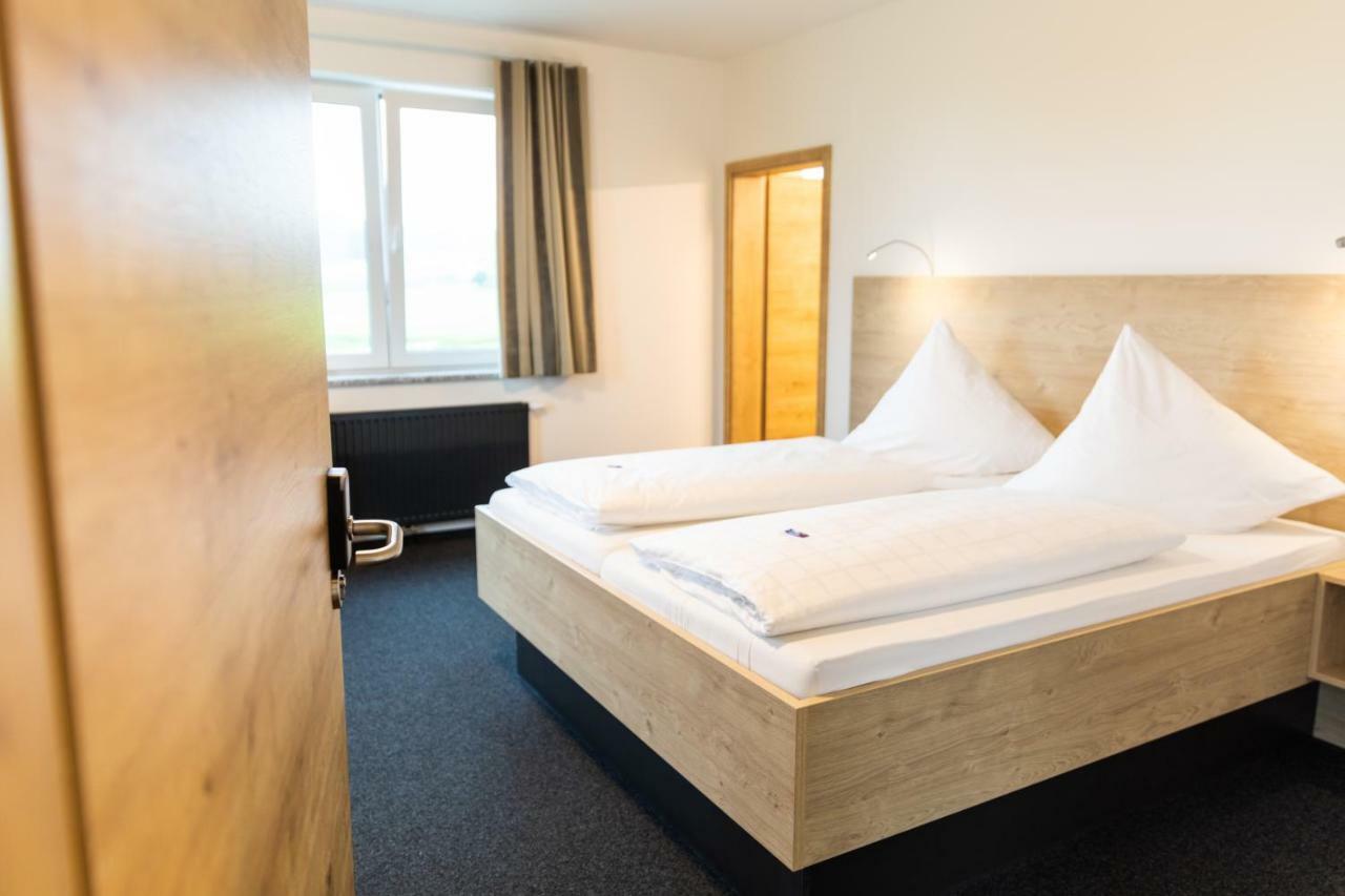 Gasthof Linde - Hotel Blum Unterroth Eksteriør billede